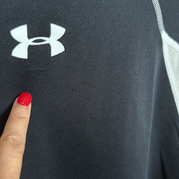 Under Armour Men's Black and White Short Sleeve Tee size Large - Picture 4 of 5